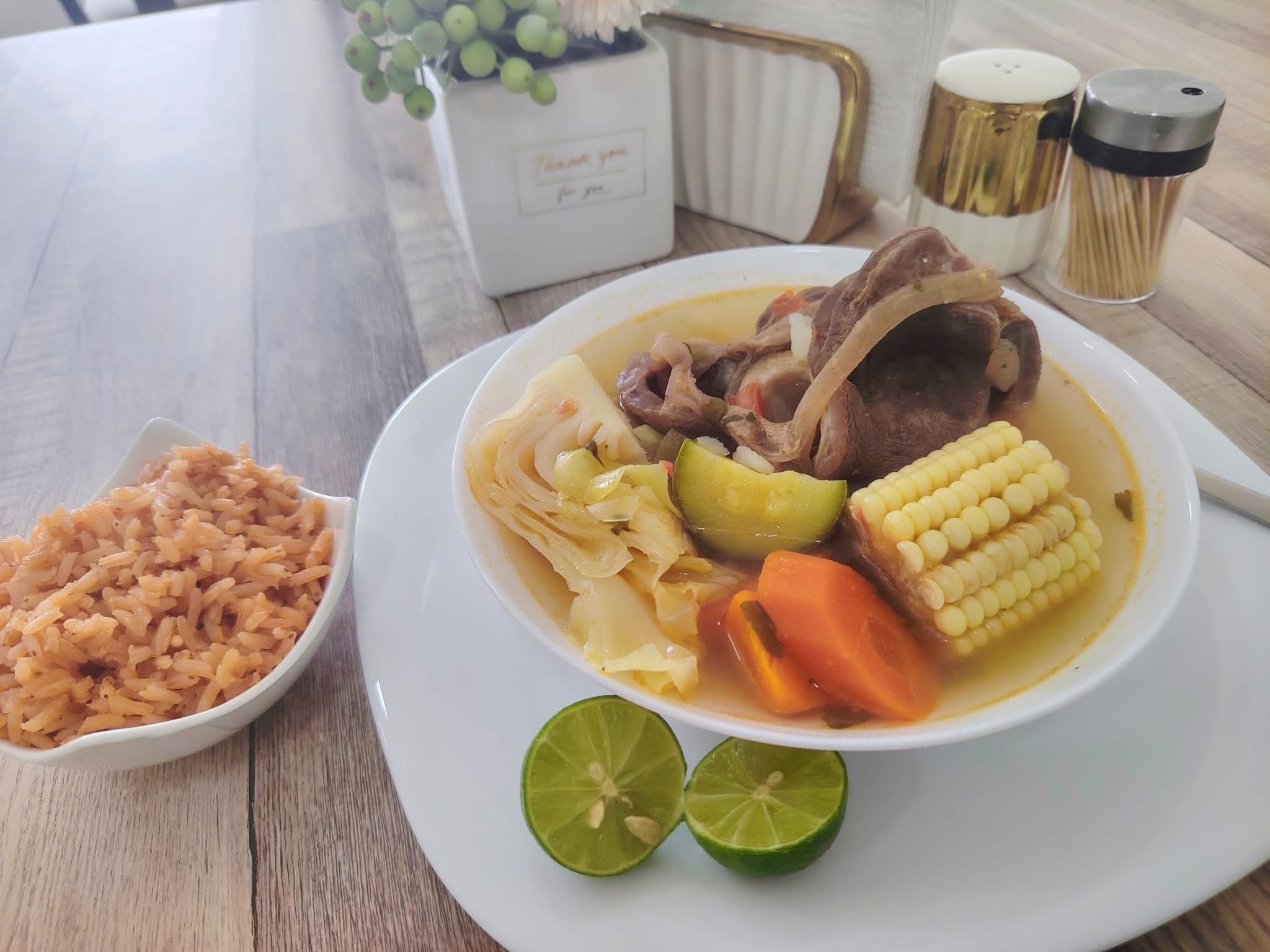Caldo de res